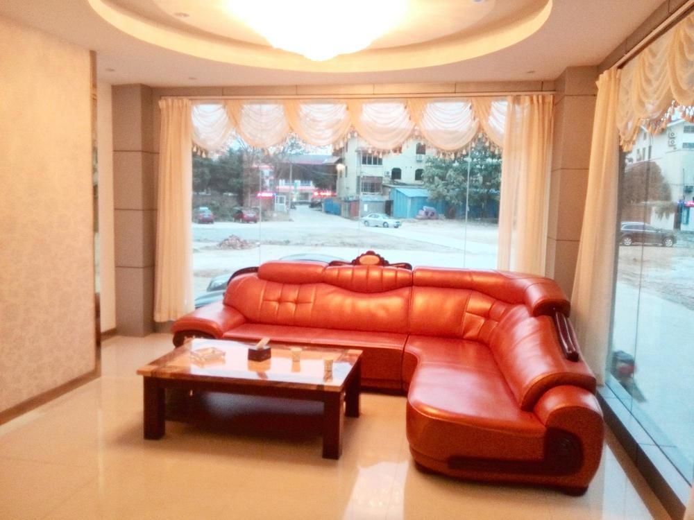 Guilin Tianyi Business Hotel Экстерьер фото